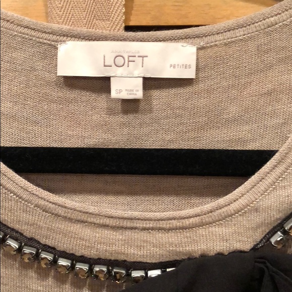 LOFT Taupe Sweater bead and bow neckline Petite S - Picture 3 of 6
